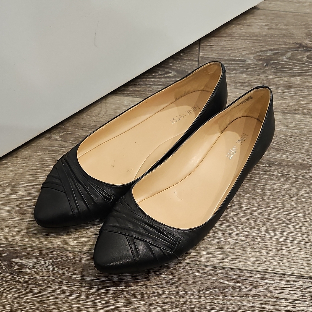 Nine West Black LEATHER Pointed Toe Ballet Flats Size 8-8.5